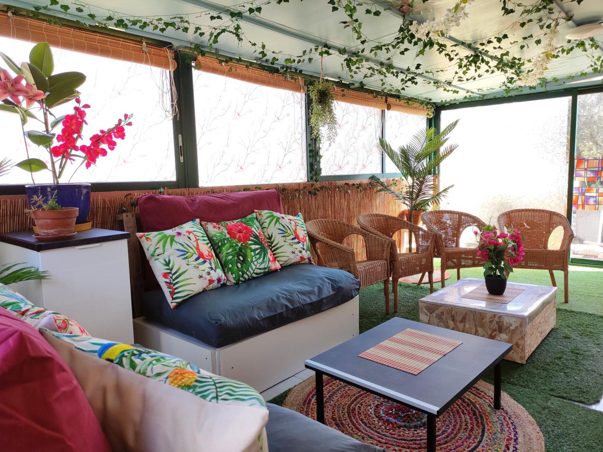 Le Jardin Des Rocailles - Villa 4 Chambres Climatisee Avec Piscine A Deux Pas D'Avignon Вильнёв-ле-Авиньон Экстерьер фото